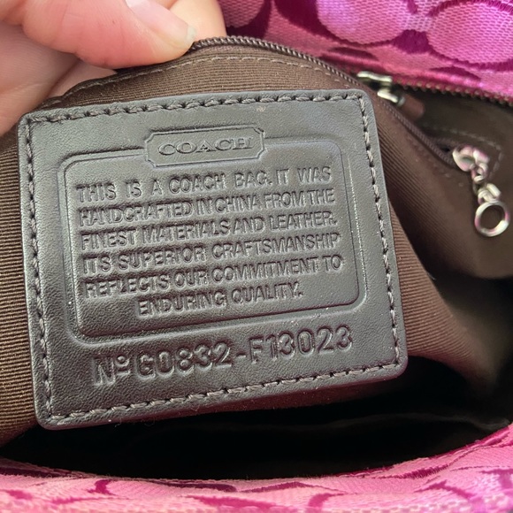 Coach Signature Hampton Tote Handbag Magenta - Picture 4 of 8